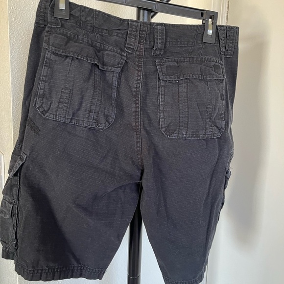 Rip stop Men's Black Cargo Shorts - Picture 3 of 4